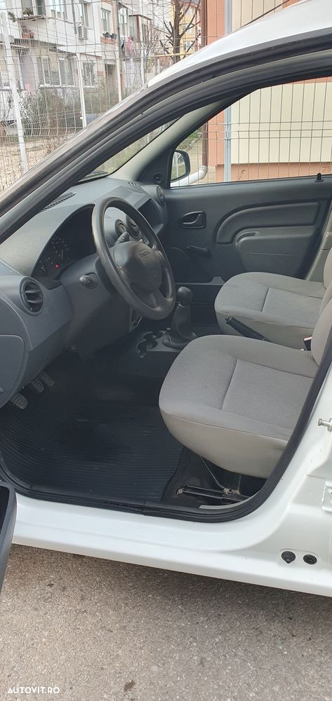 Dacia Logan Van - 22