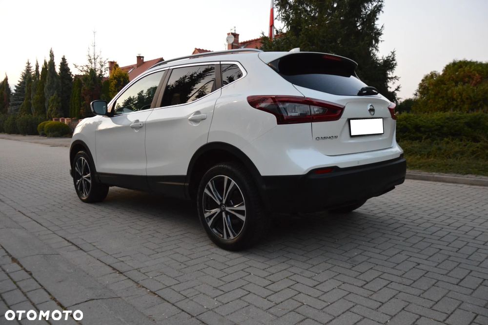 Nissan Qashqai 1.3 DIG-T TEKNA - 16