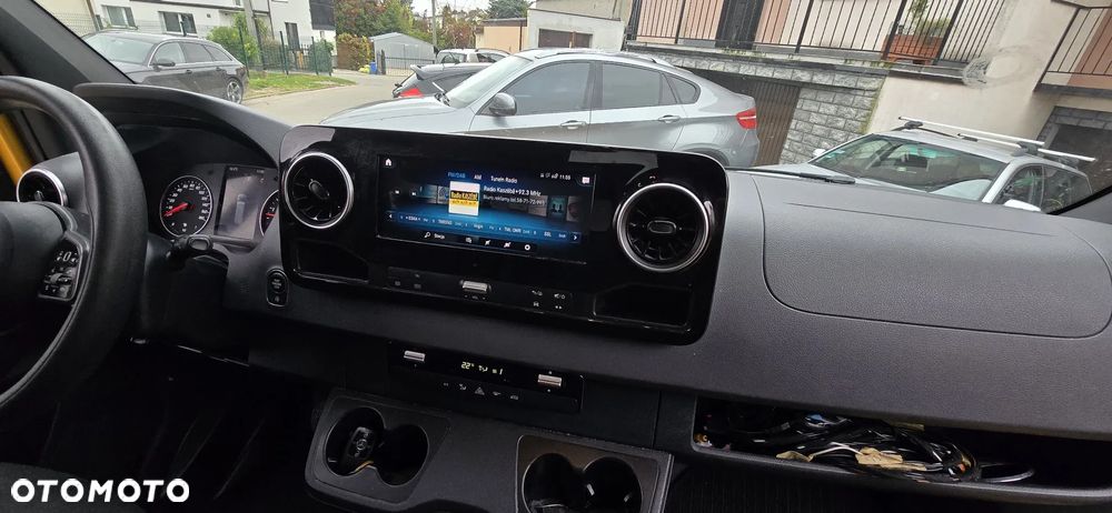 Mercedes-Benz Sprinter 319 - 22