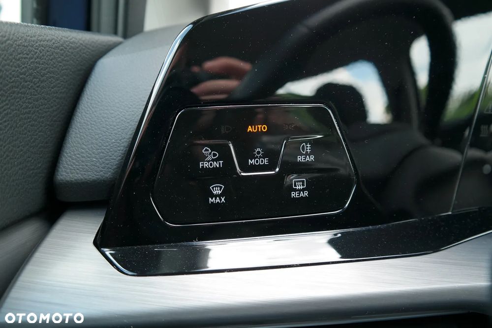 Volkswagen Golf 2.0 TDI Style DSG - 24