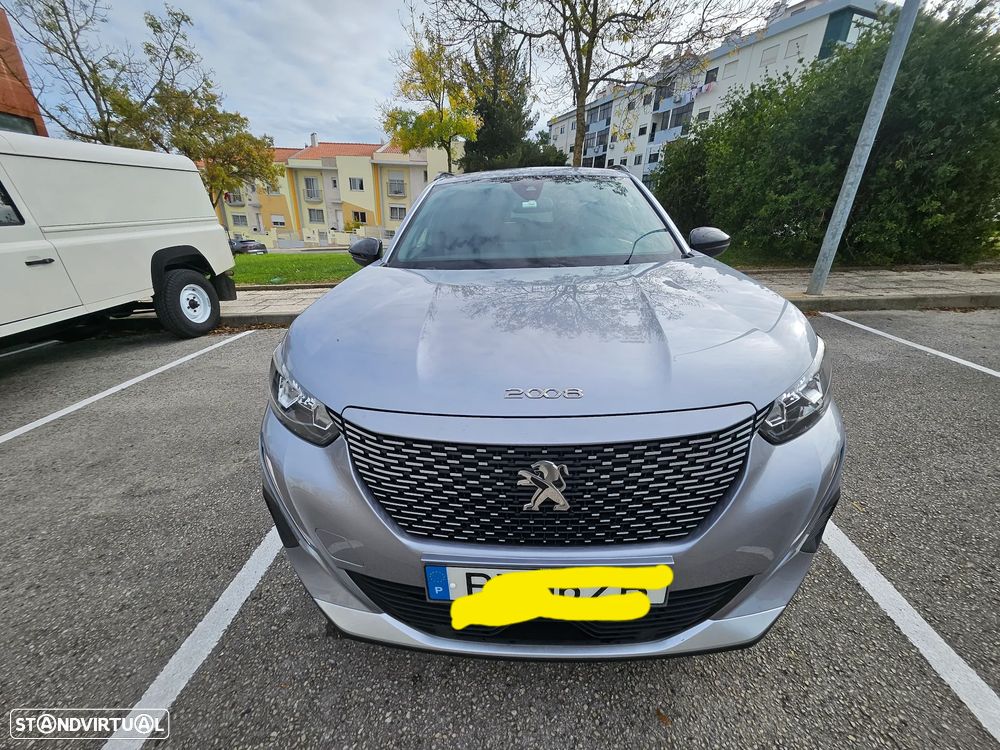 Peugeot e-2008 Allure - 13