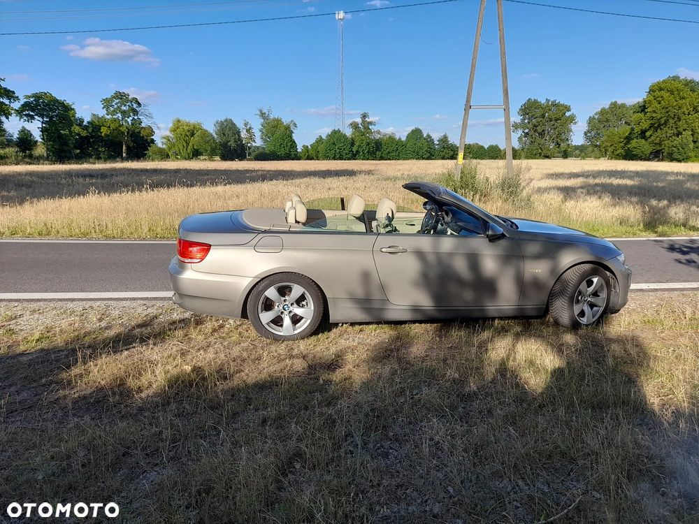 BMW Seria 3 335i Edition Exclusive - 1