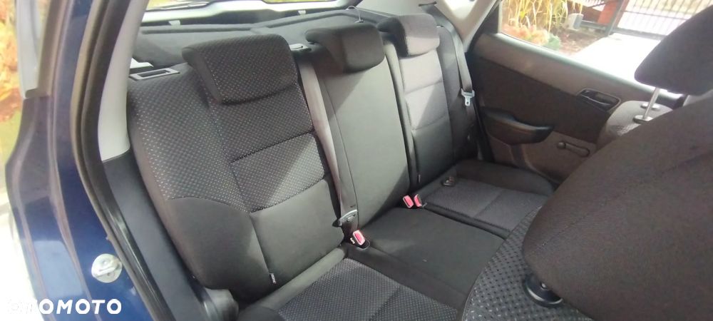 Hyundai i30 1.6 CRDi Base + - 8