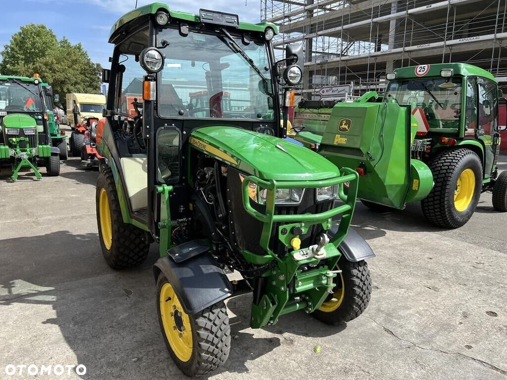 John Deere 2038R - 2
