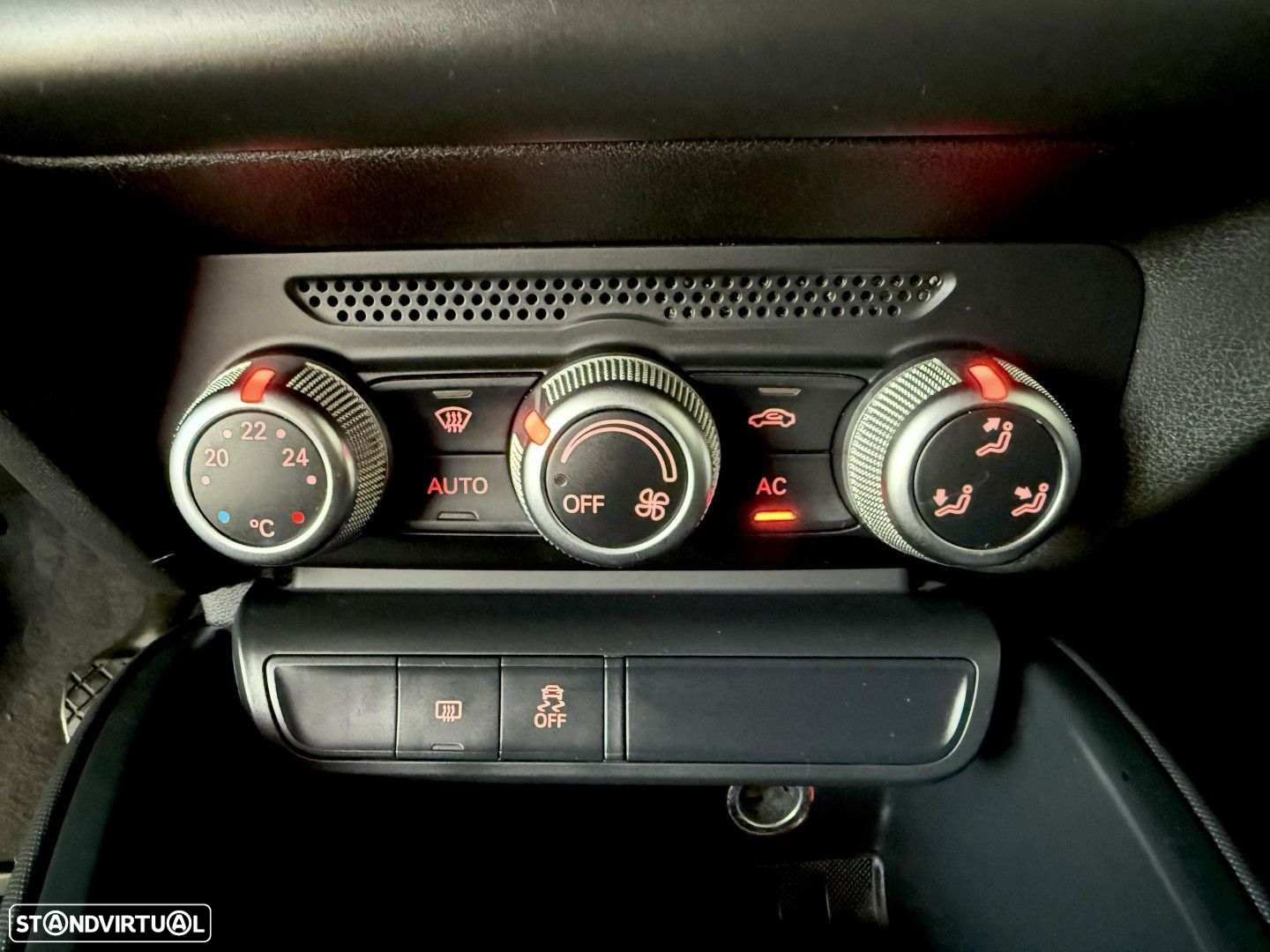 Audi A1 1.6 TDI S-line - 40