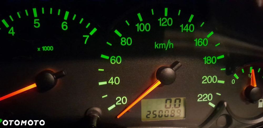 Ford Focus 1.6 Ghia - 3