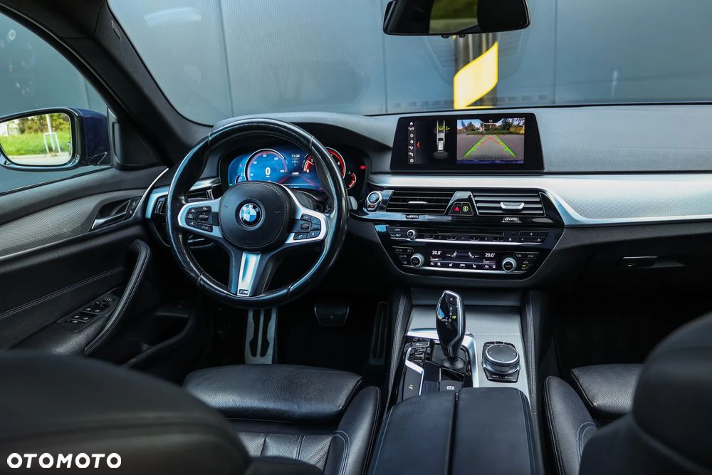 BMW Seria 5 520d xDrive Touring M Sport Edition - 25