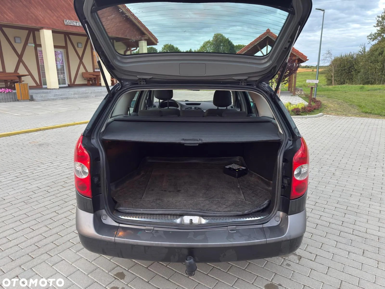 Renault Laguna 2.0 Emotion - 12