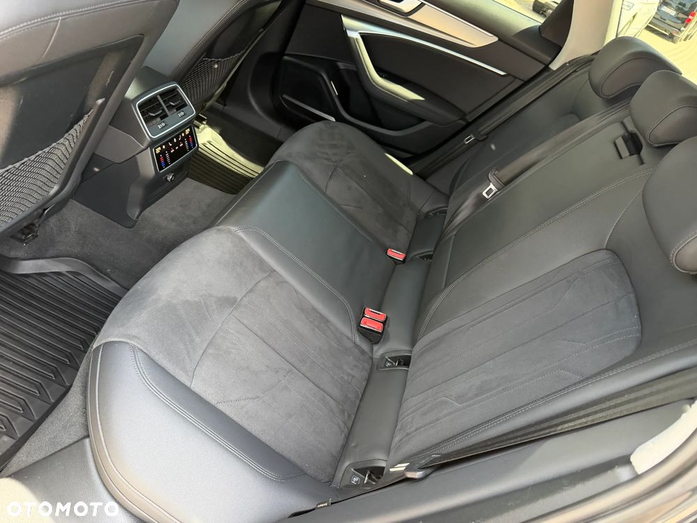 Audi A6 Allroad - 33