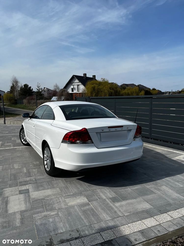 Volvo C70 2.0D Momentum - 3