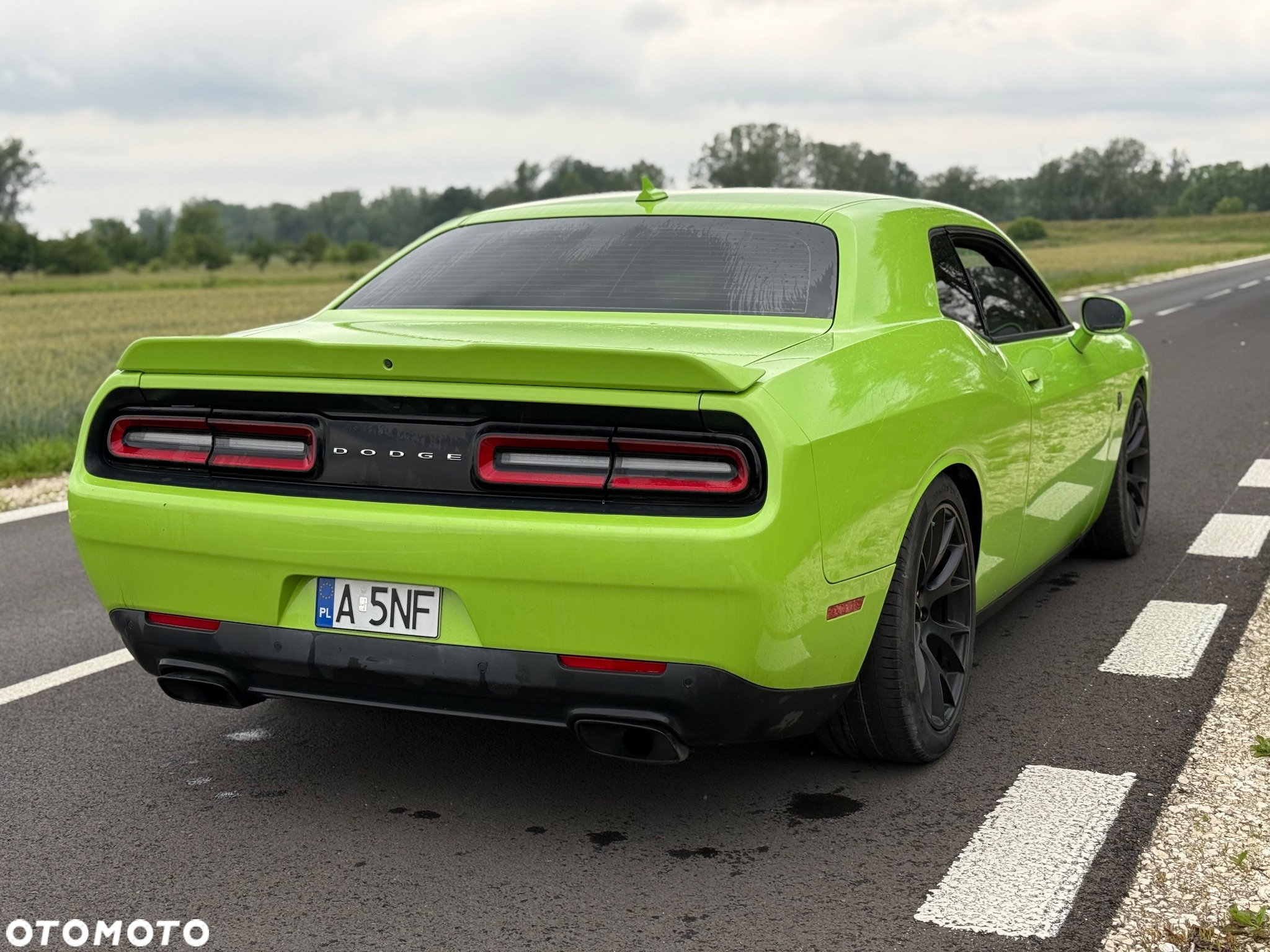 Dodge Challenger - 7