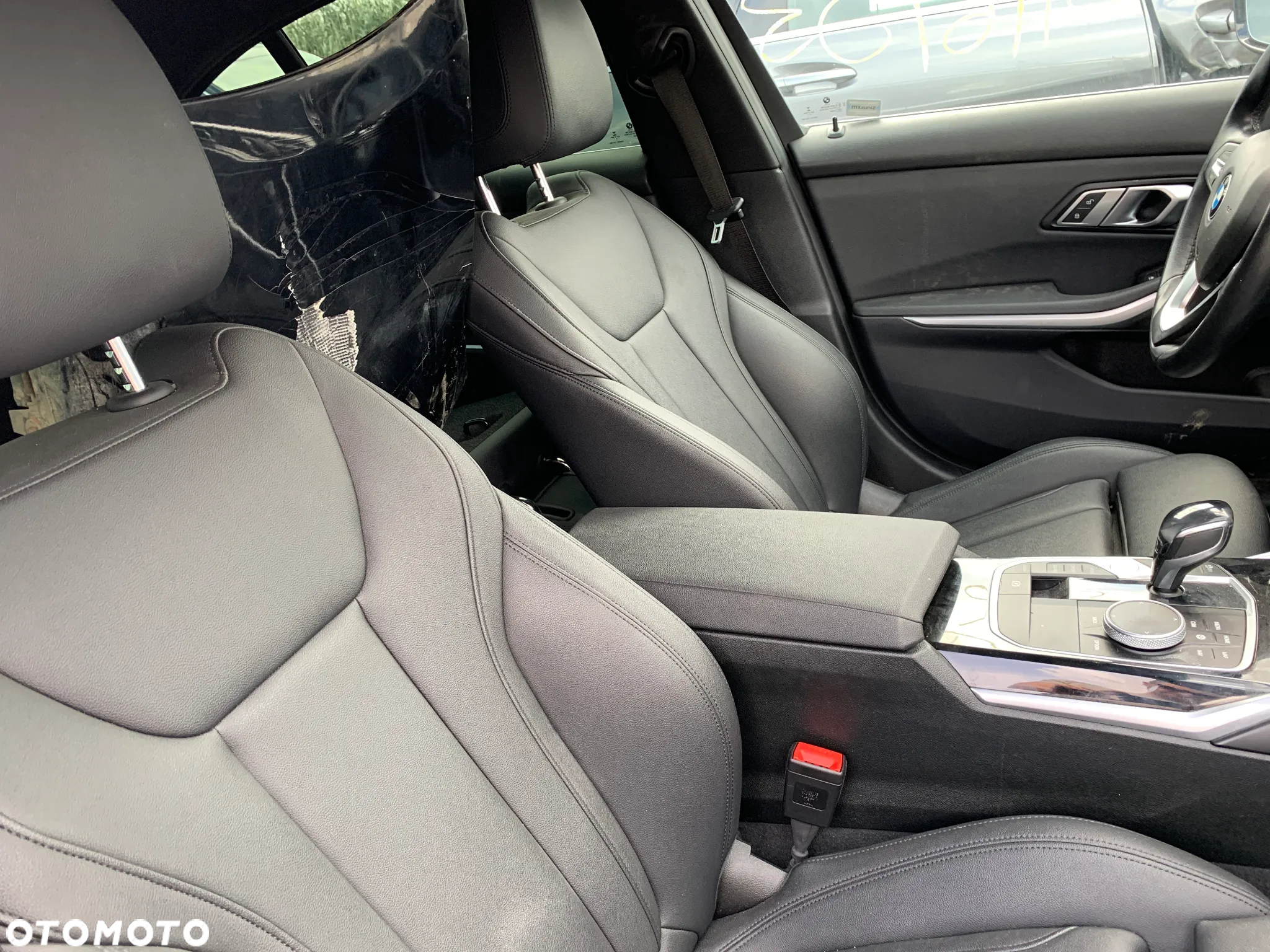 BMW Seria 3 330i xDrive - 16