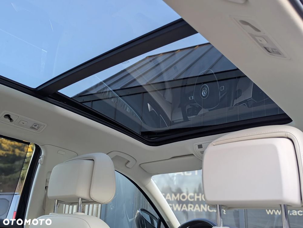Volkswagen Passat 2.0 TDI SCR DSG Highline - 16