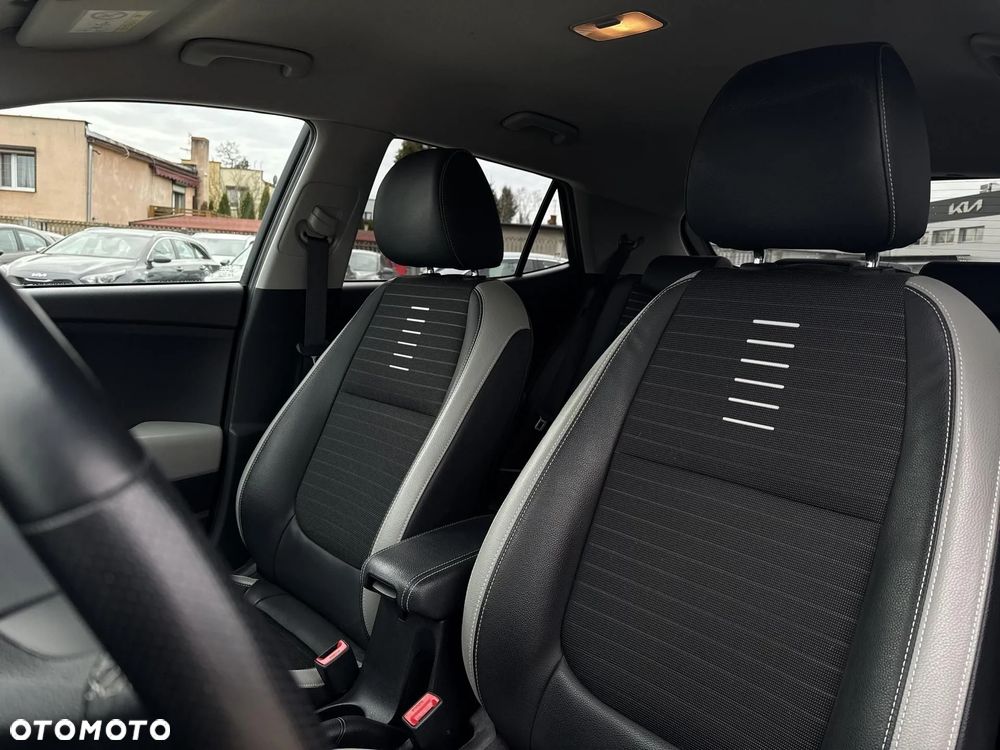 Kia Stonic 1.0 T-GDI MHEV GT Line DCT - 11