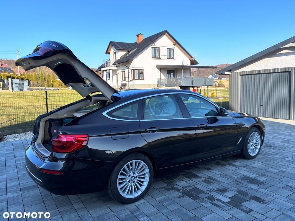 BMW 3GT 330i GPF Luxury Line - 12