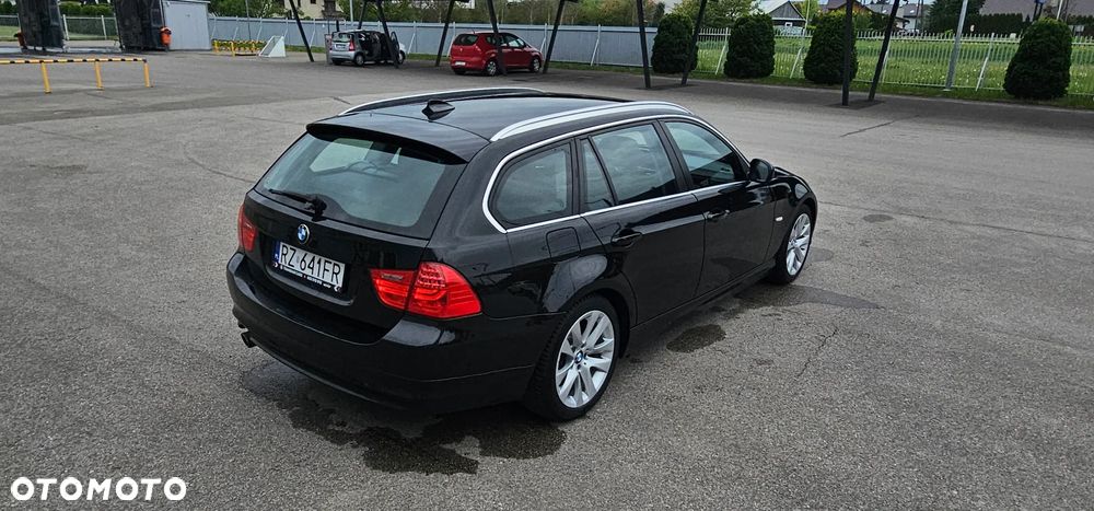 BMW Seria 3 320i Edition Exclusive - 3