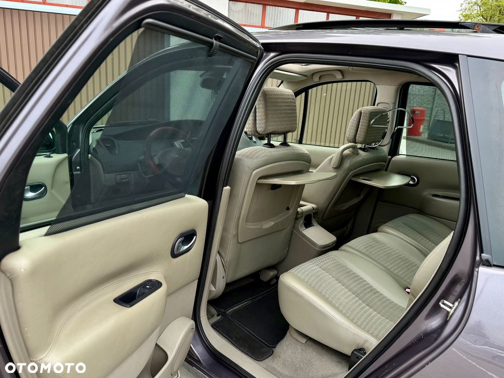 Renault Scenic - 23
