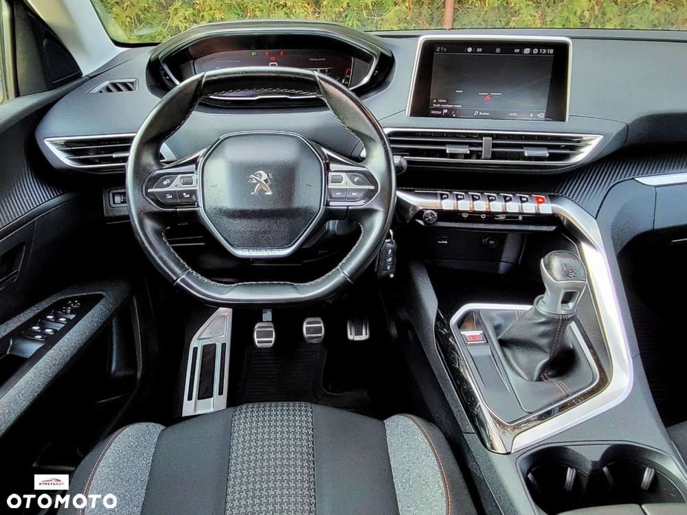 Peugeot 5008 - 13
