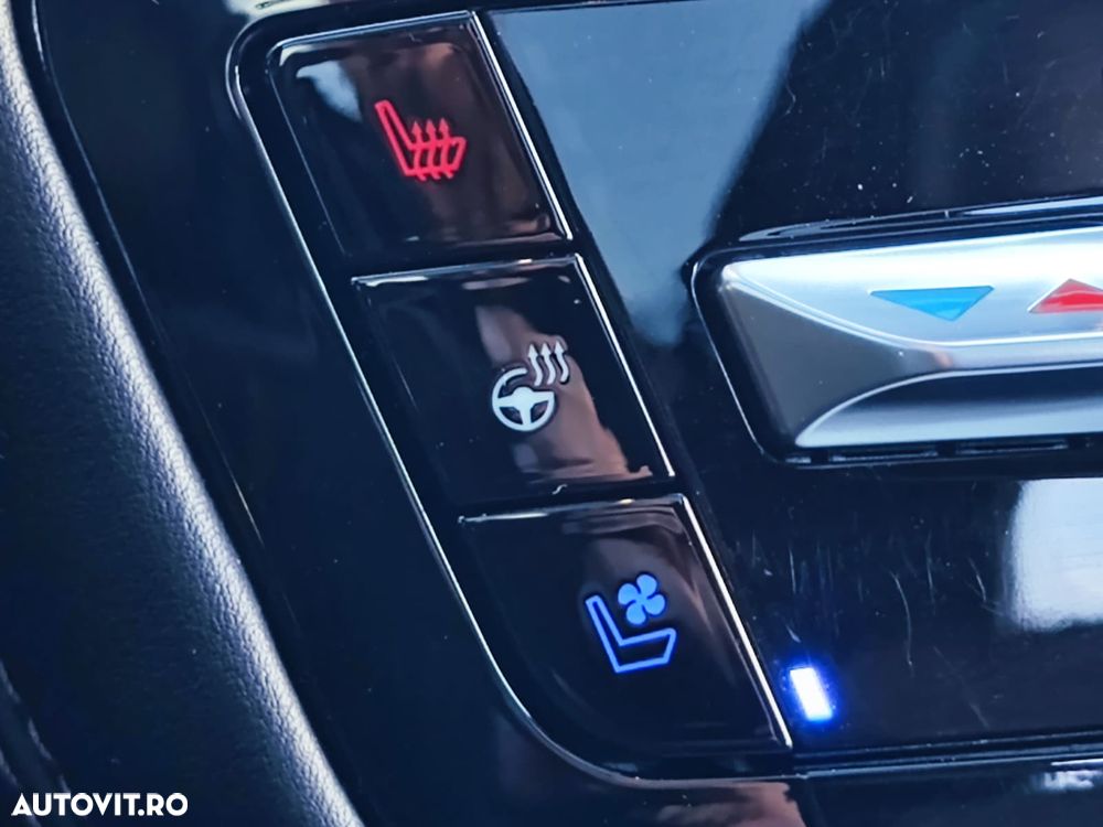 Ford Explorer 3.0 PHEV Platinum - 30