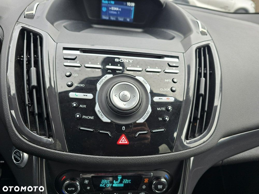 Ford Kuga 1.6 EcoBoost 2x4 Titanium - 20