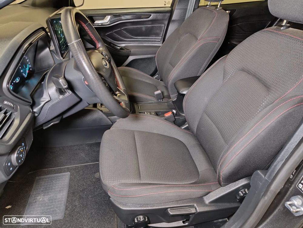 Ford Focus SW 1.0 EcoBoost ST-Line - 15