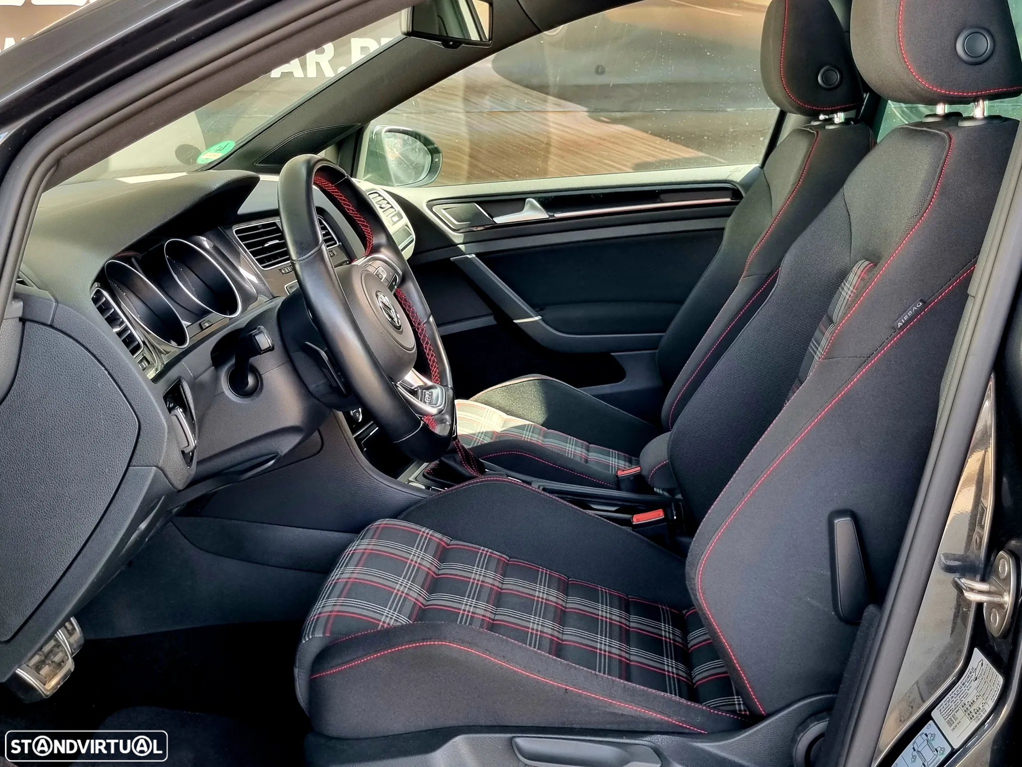 VW Golf 2.0 TSi GTi DSG - 10