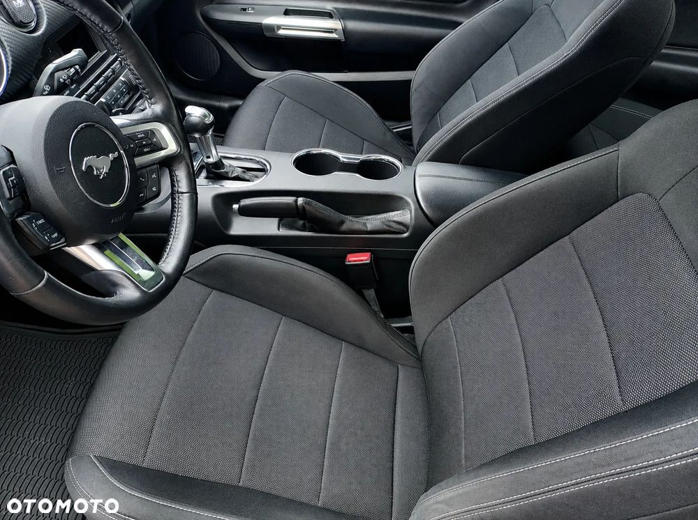 Ford Mustang 3.7 V6 - 13