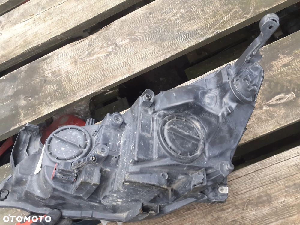 .  PRZOD PRZEDNIA LAMPA PRAWA OPEL ASTRA J CZARNA LIFT - 4