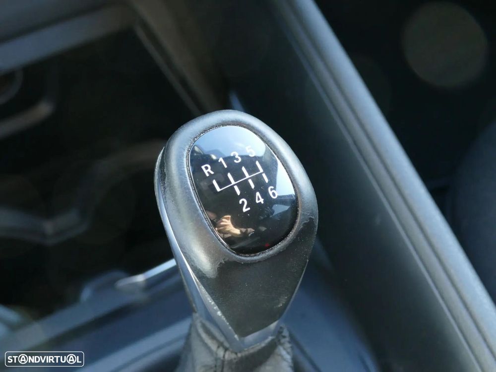 BMW X1 16 d sDrive Advantage - 25