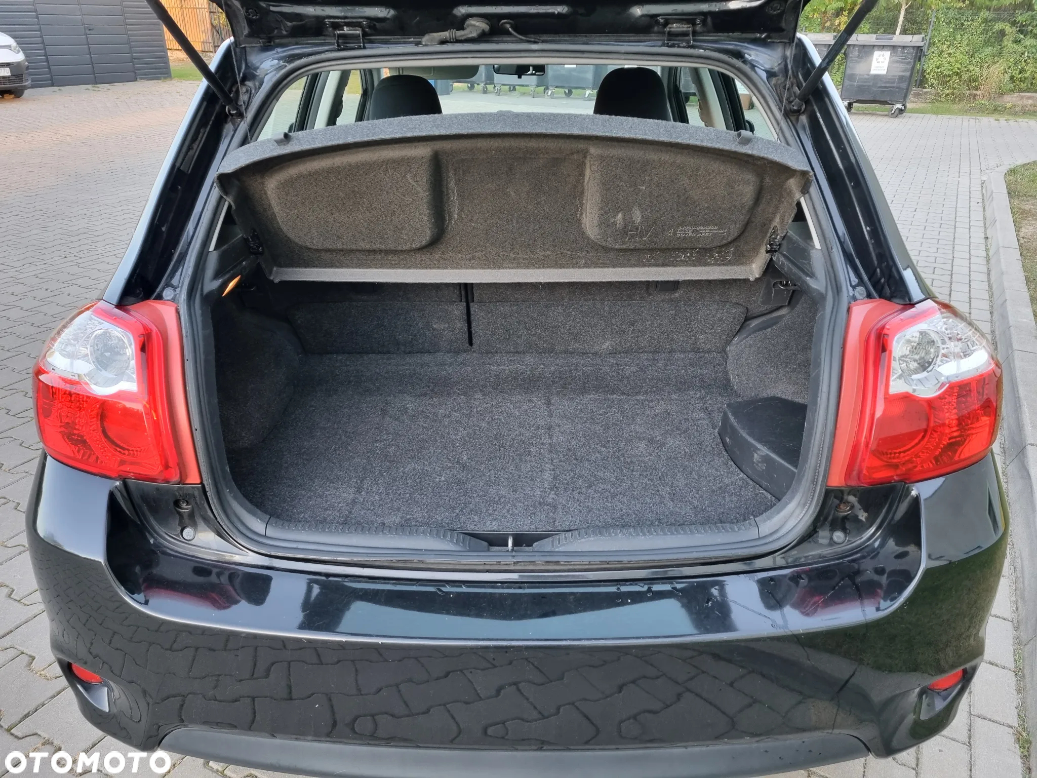 Toyota Auris 1.8 HSD Luna - 17