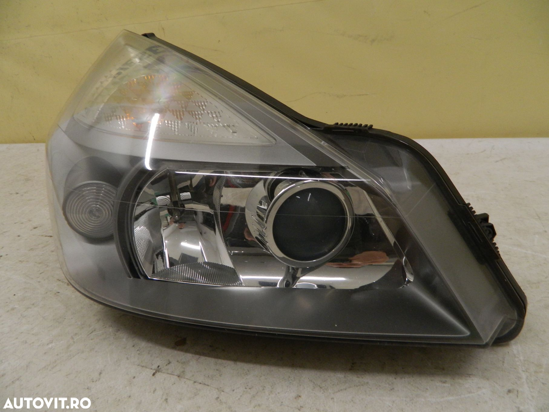 Far dreapta Xenon Renault Espace 4, 2004, 2005, 2006. - 3