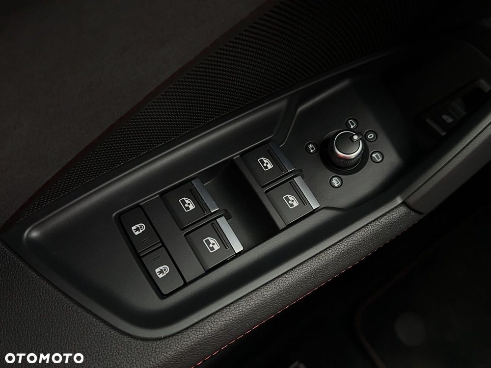 Audi RS3 Limousine - 16