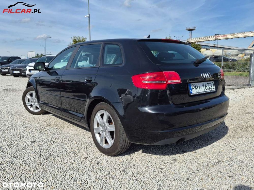 Audi A3 Sportback - 4