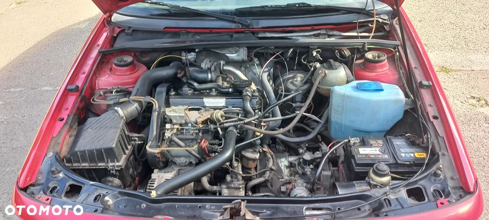 Volkswagen Passat 1.9 TD CL - 36
