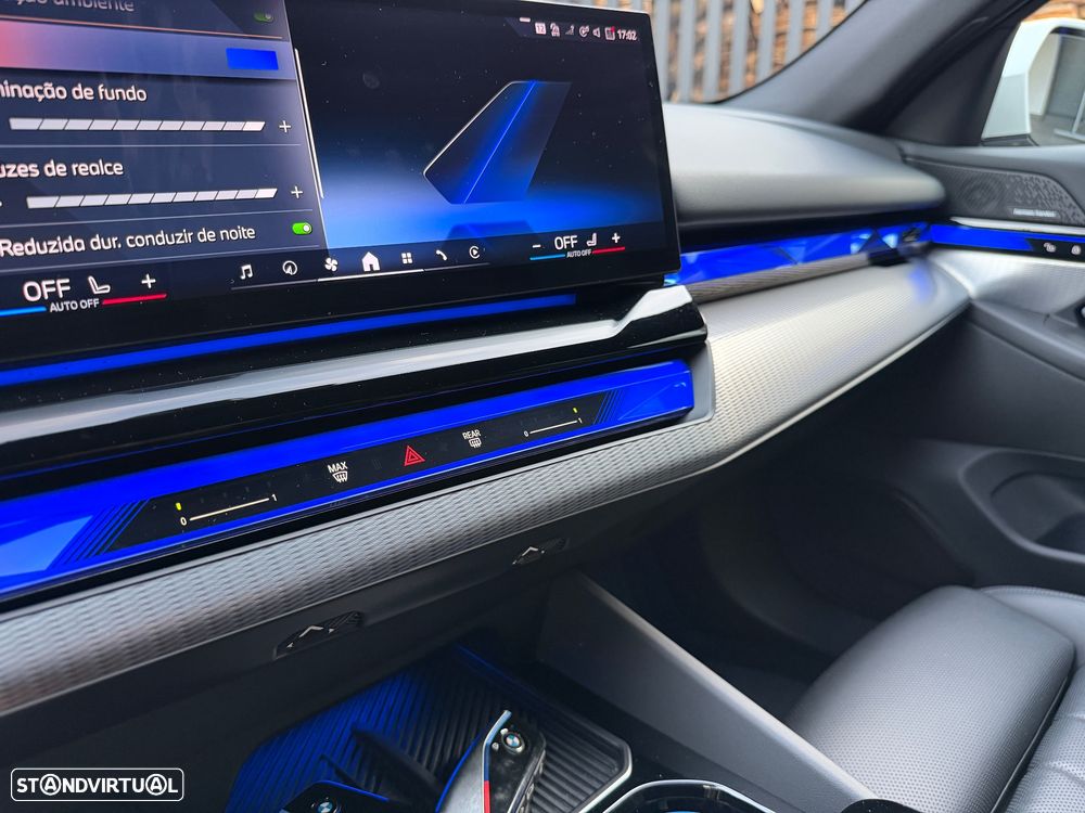 BMW i5 eDrive40 Pack Desportivo M Pro - 31
