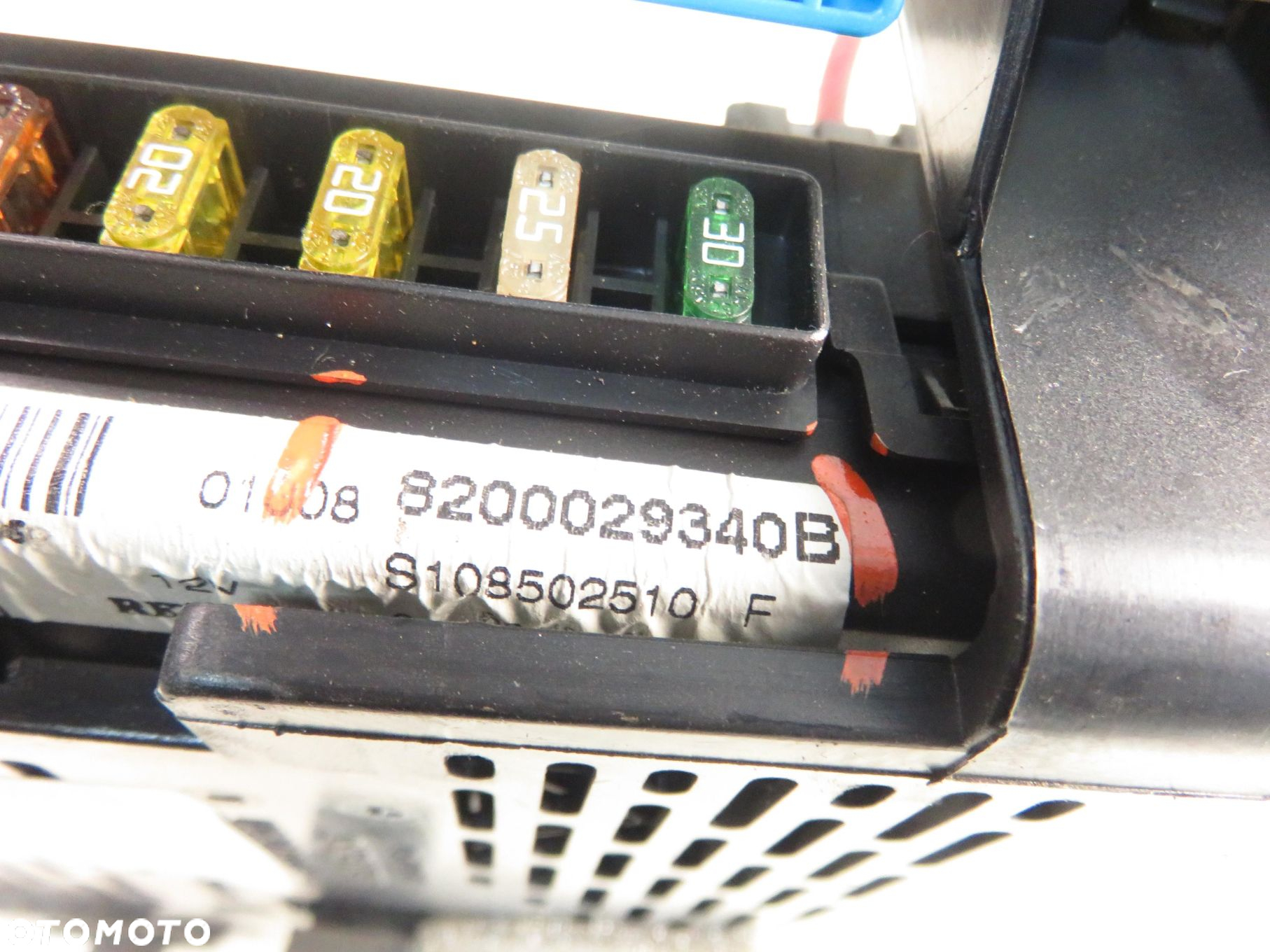 BSI RENAULT MEGANE I 1.4 16V (BA0D, BA1H, BA0W, BA10) - K4J 750 8200029340B - 9