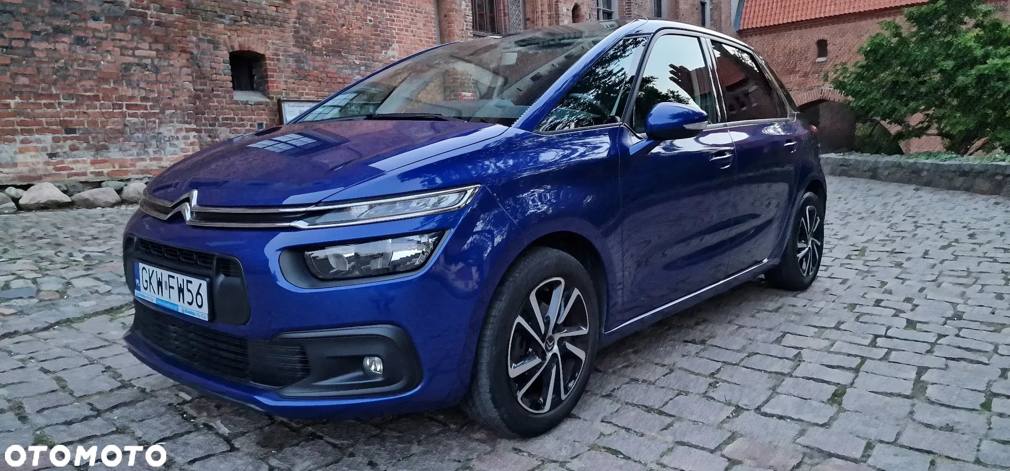 Citroën C4 Picasso PureTech 110 Stop&Start FEEL - 1