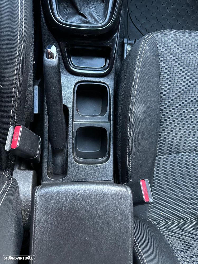 Suzuki Vitara 1.6 VVT GLE - 18