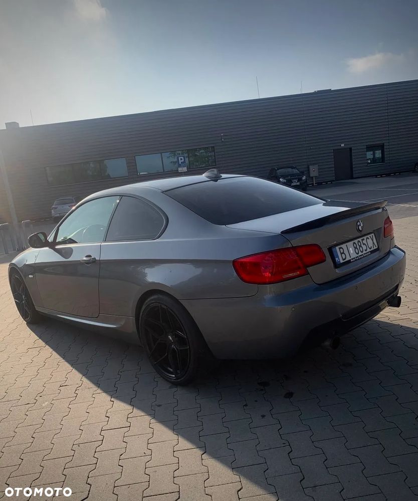 BMW Seria 3 335xi Coupe - 7