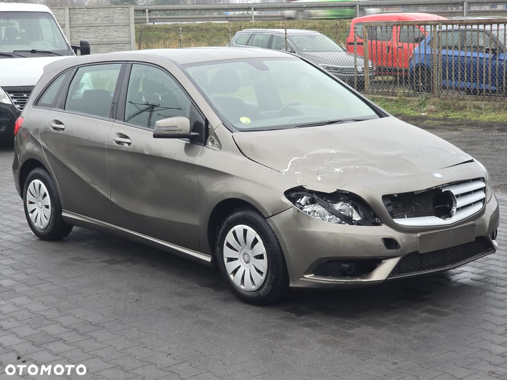 Mercedes-Benz Klasa B 180 d BlueEFFICIENCY Edition Style - 10