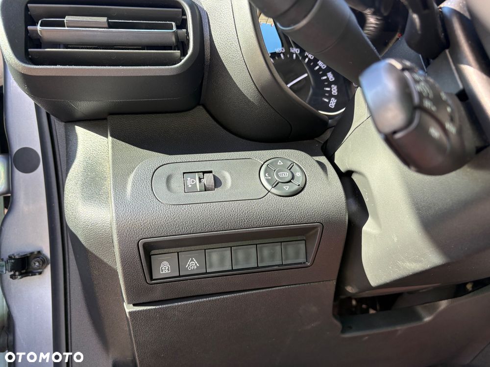 Toyota Proace City Verso Long 1.5 D-4D Family - 12