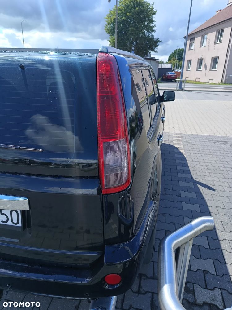 Nissan X-Trail ver-2-5-4x4-columbia - 10