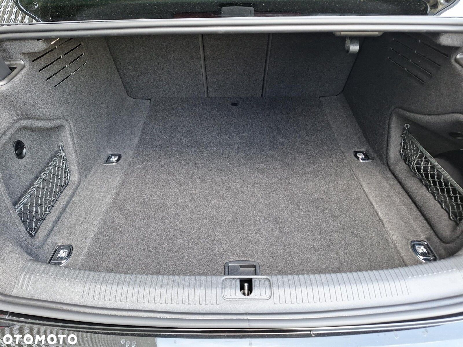 Audi A4 - 24