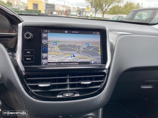 Peugeot 2008 1.2 PureTech Style - 10