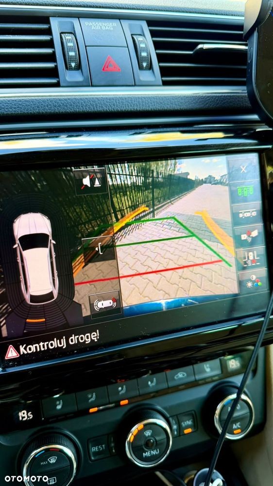 Skoda Superb 2.0 TSI 4x4 L&K DSG - 38