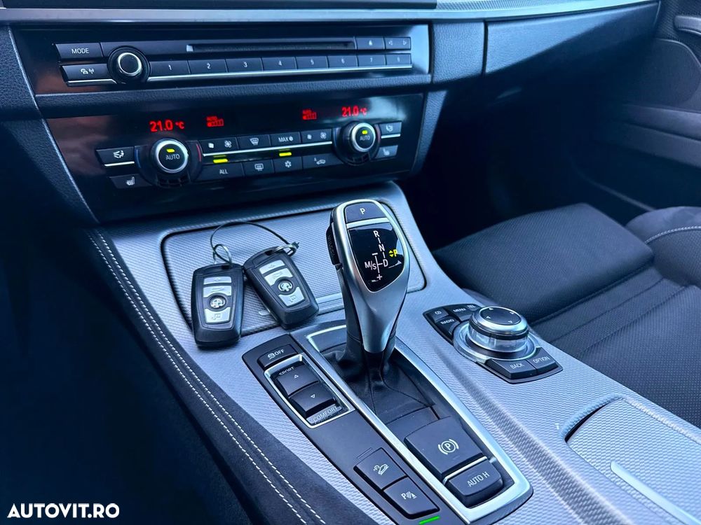 BMW Seria 5 525d xDrive Touring Aut. - 4