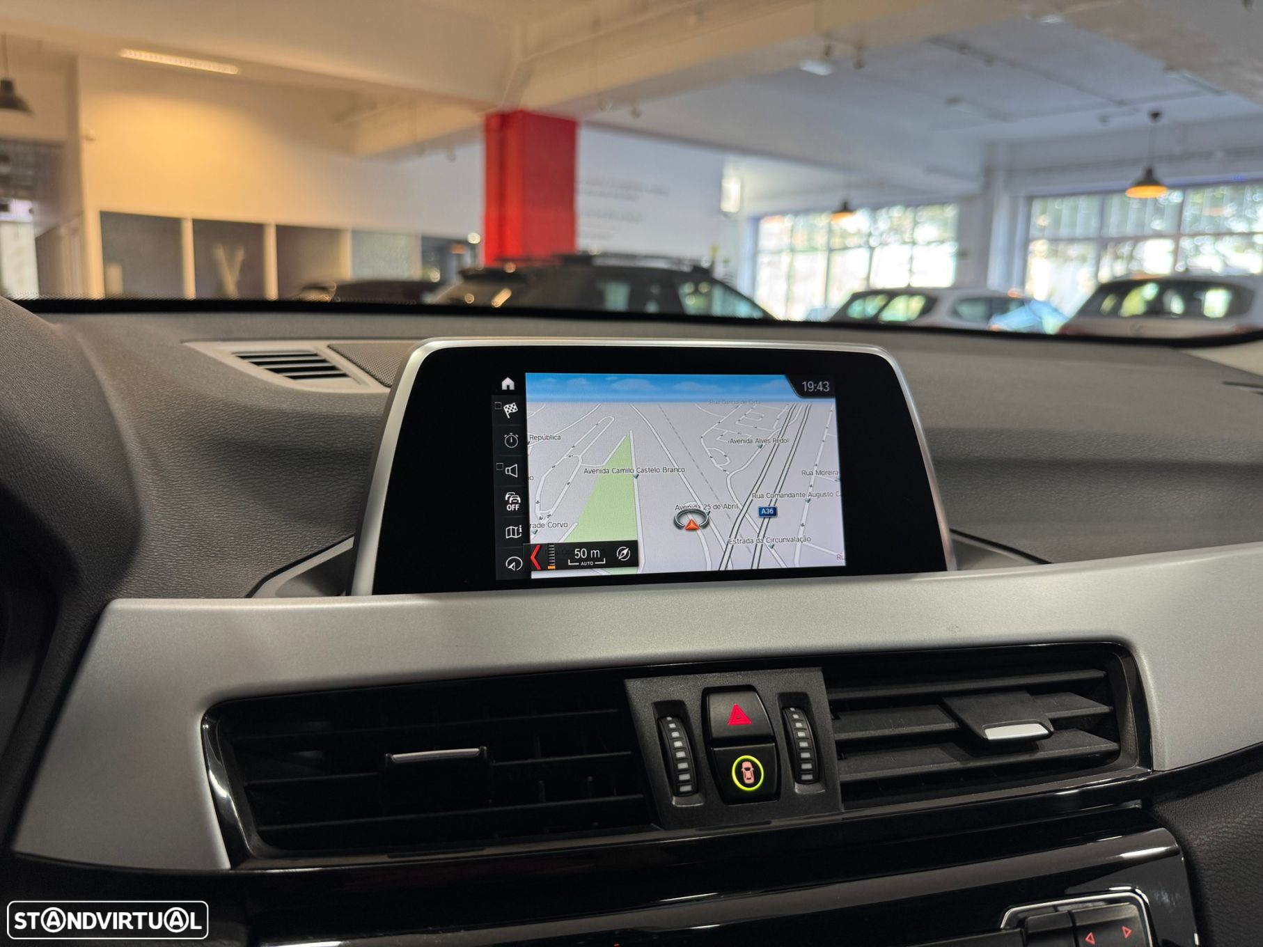 BMW X1 16 d sDrive Advantage - 30