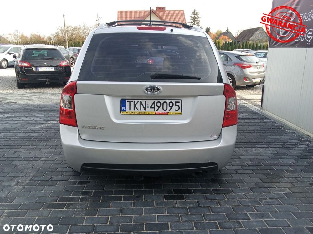 Kia Carens - 11