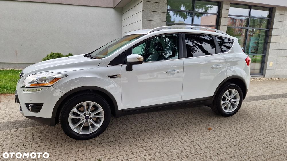 Ford Kuga 2.0 TDCi 4x4 Titanium - 38