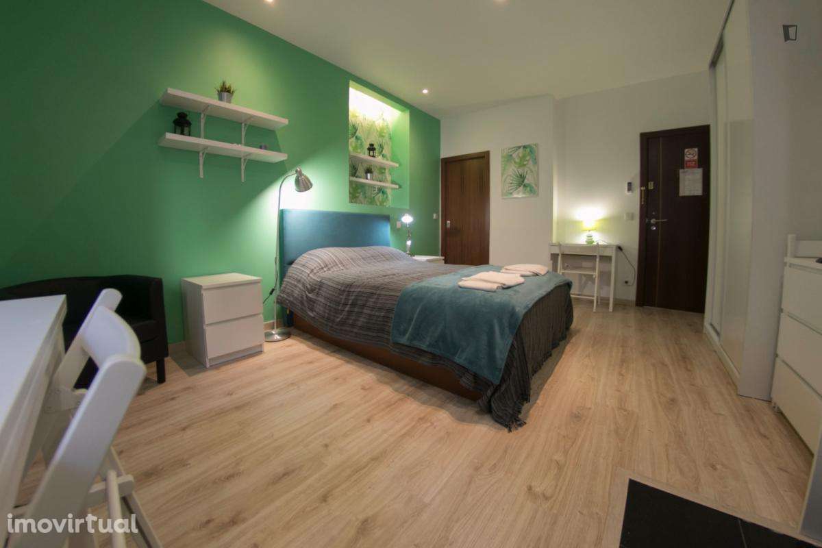 Estúdio - localizado em  Coimbra - Grande imagem: 3/26